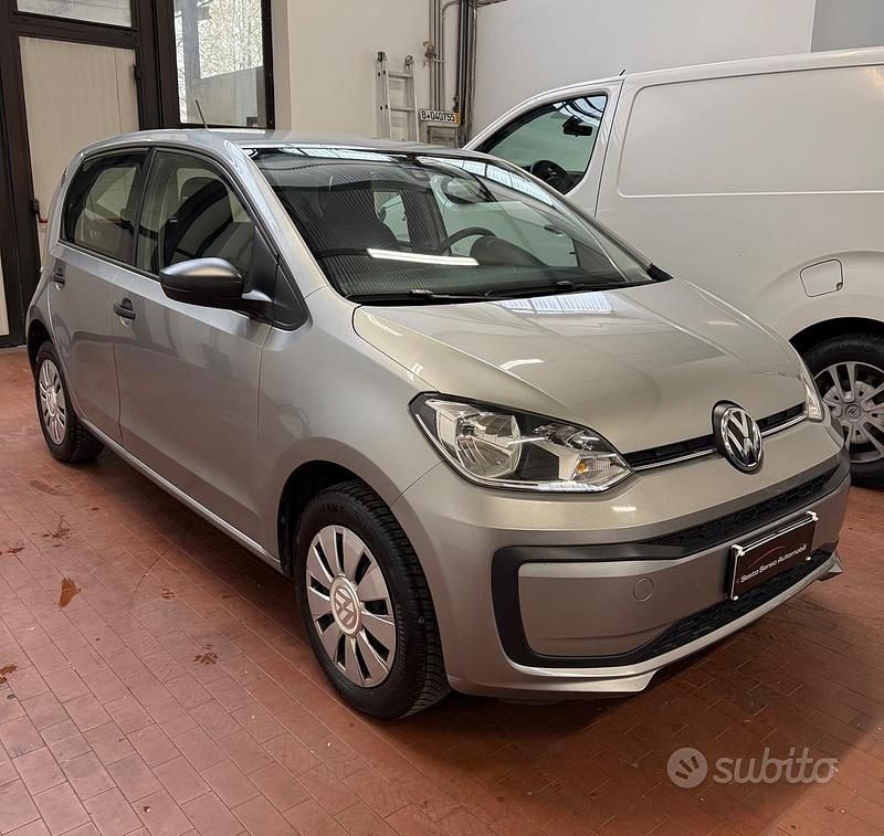 Usata VW up! Move 68 CV (50 kW) 2017 Grigio Utilitaria
