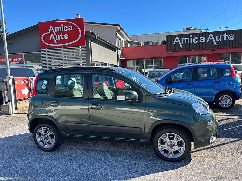 Verde Usata 2014 Fiat Panda Trekking Tre volumi | 9900 € (Molto cara) - Immagine 1/4