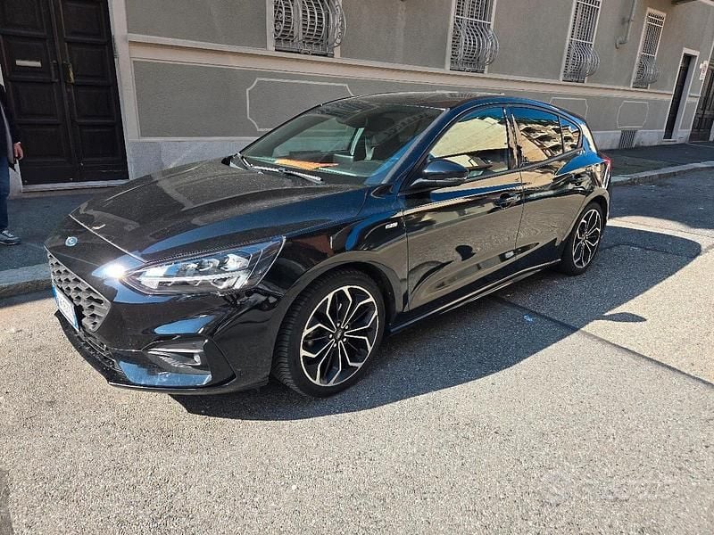 Usata Ford Focus ST-Line 125 CV (91 kW) 2019 Nero Berlina