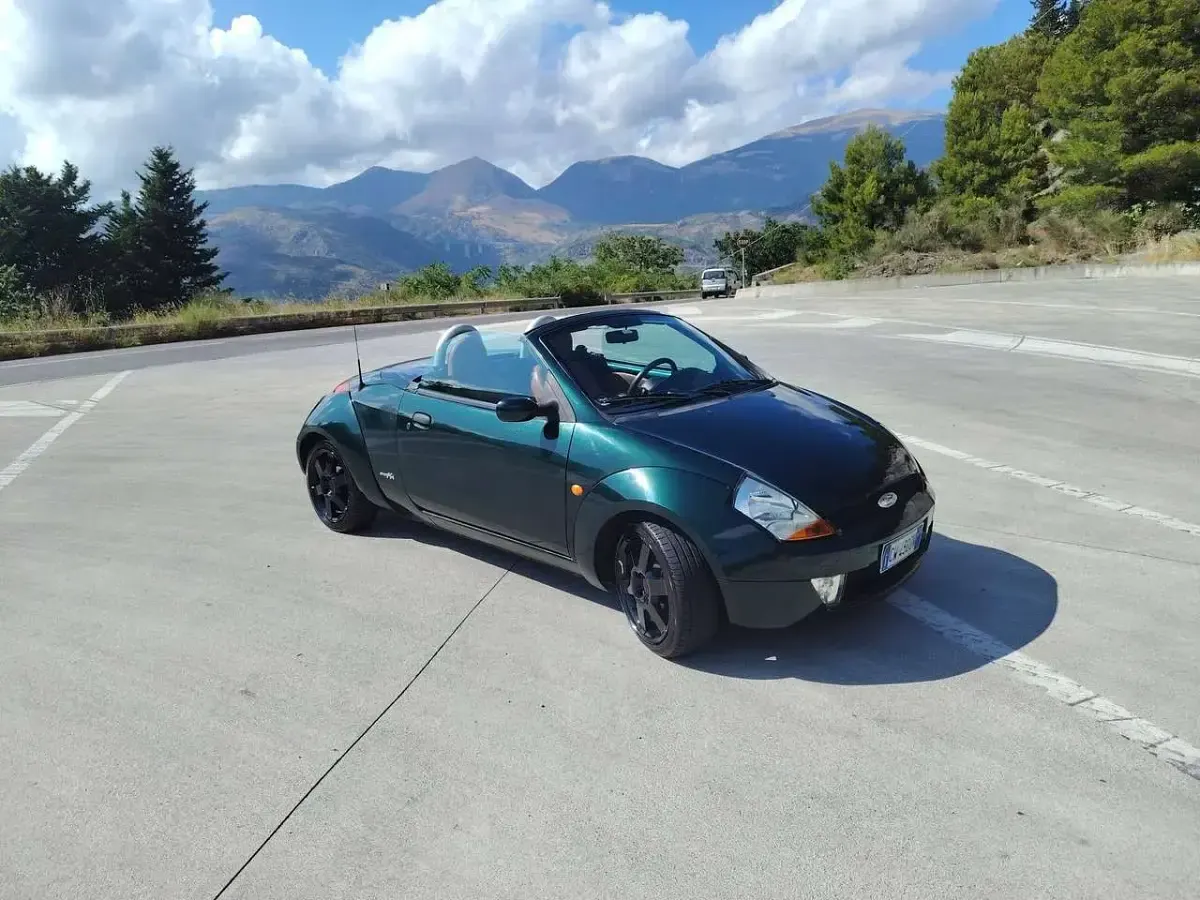 Usata Ford StreetKa 95 CV (69 kW) 2005 Verde Cabrio