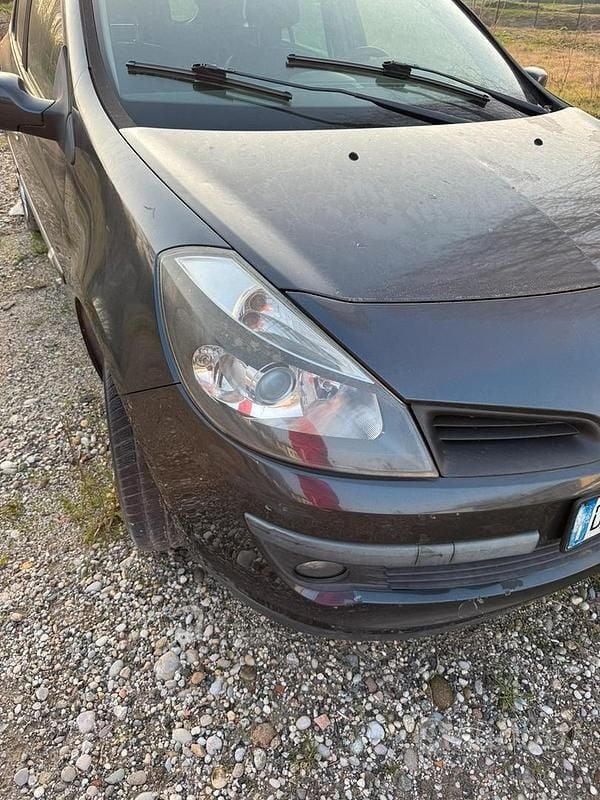 Usata Renault Clio GrandTour 75 CV (55 kW) 2009 Blu Station wagon