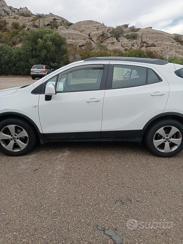 Usata Opel Mokka 130 CV (95 kW) 2014 Bianco SUV