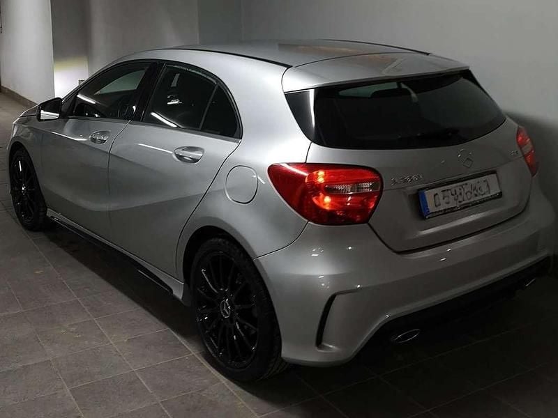Usata Mercedes A200 Premium 136 CV (100 kW) 2014 Argento Berlina