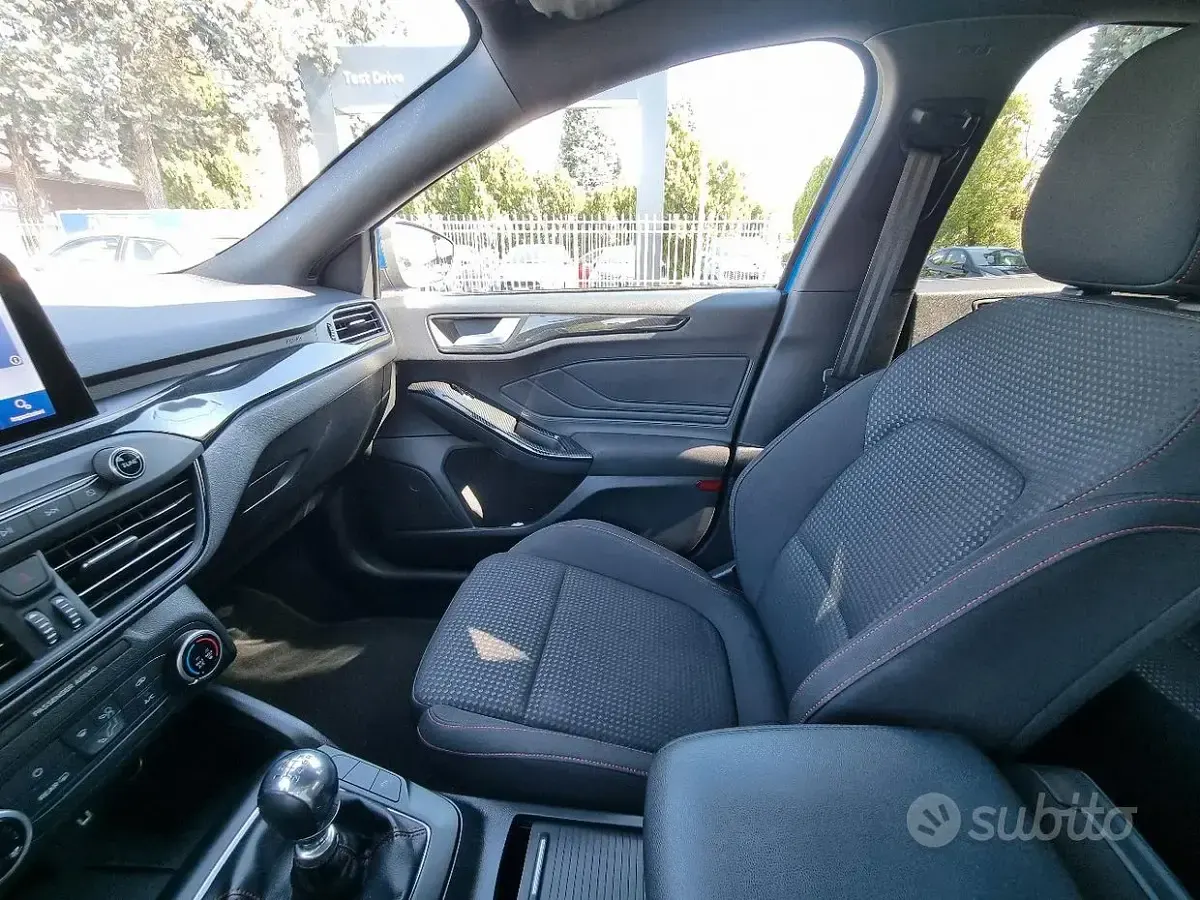 Usata Ford Focus ST-Line 125 CV (91 kW) 2020 Bluazzurro Berlina