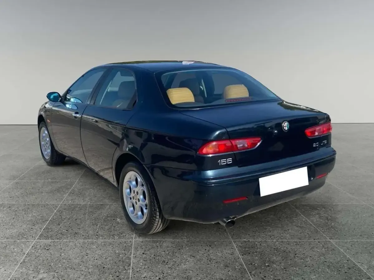 Usata Alfa Romeo 156 155 CV (114 kW) 2002 Nero Berlina