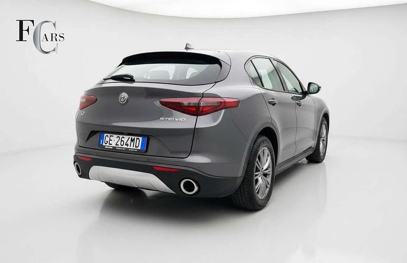 Usata Alfa Romeo Stelvio Business 190 CV (139 kW) 2021 Grigio SUV