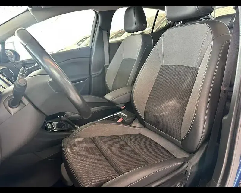 Usata Opel Astra Business Elegance 131 CV (96 kW) 2021 Blu Berlina