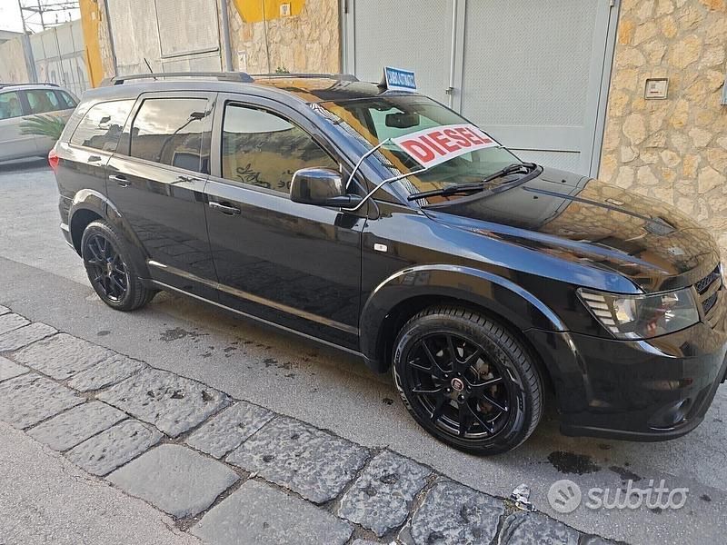 Usata Fiat Freemont Black Code 170 CV (125 kW) 2014 Nero SUV