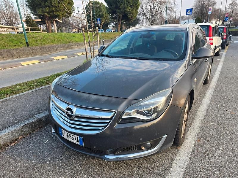 Usata Opel Insignia 140 CV (102 kW) 2014