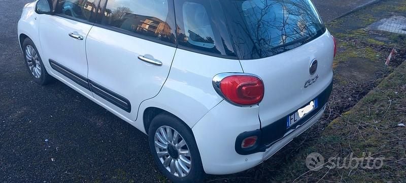 Usata Fiat 500L Lounge 95 CV (69 kW) 2017 Bianco Monovolume