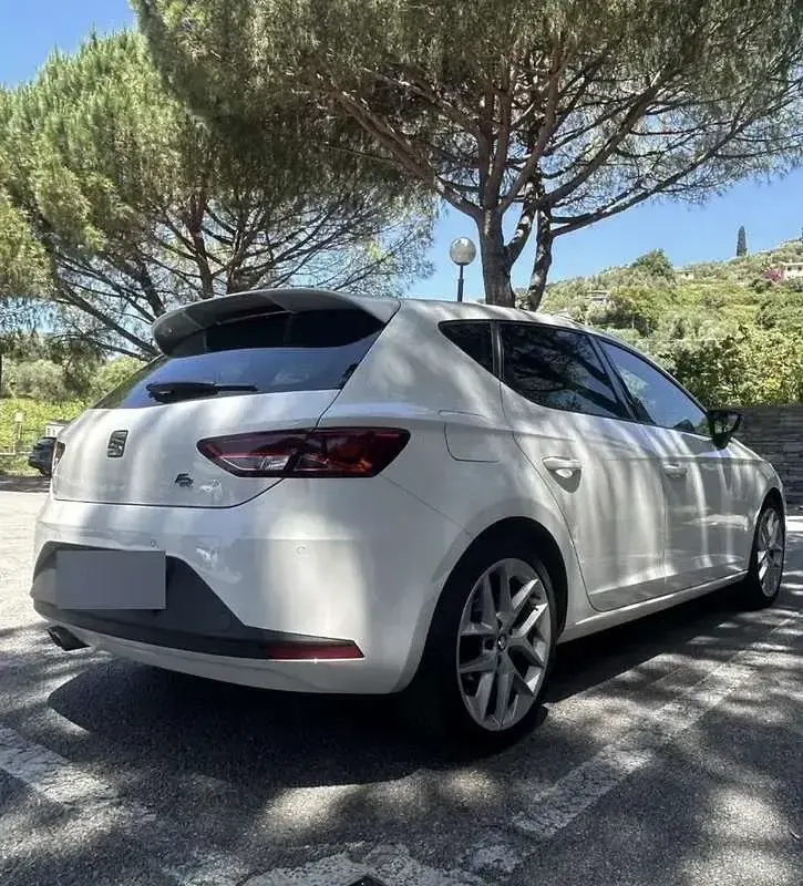 Usata Seat Leon FR 150 CV (110 kW) 2013 Berlina