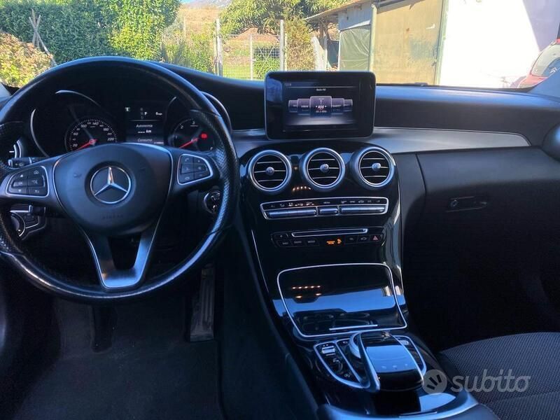 Usata Mercedes C220 170 CV (125 kW) 2016 Nero Coupé