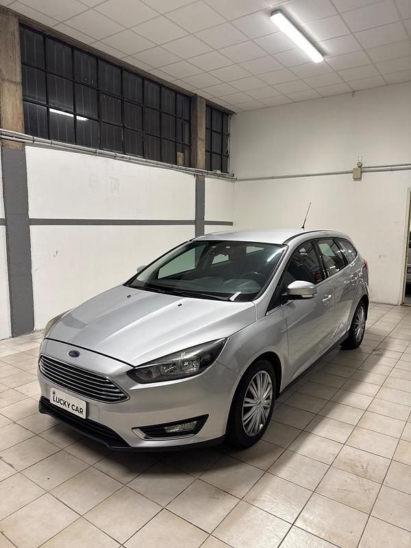 Usata Ford Focus Titanium 120 CV (88 kW) 2015 Argento Station wagon