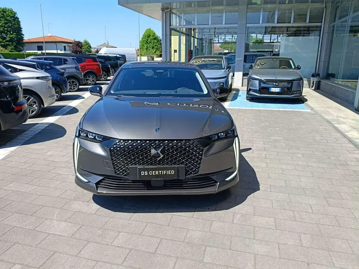 Nuova DS Automobiles DS4 136 CV (100 kW) 2025 Grigio platino SUV