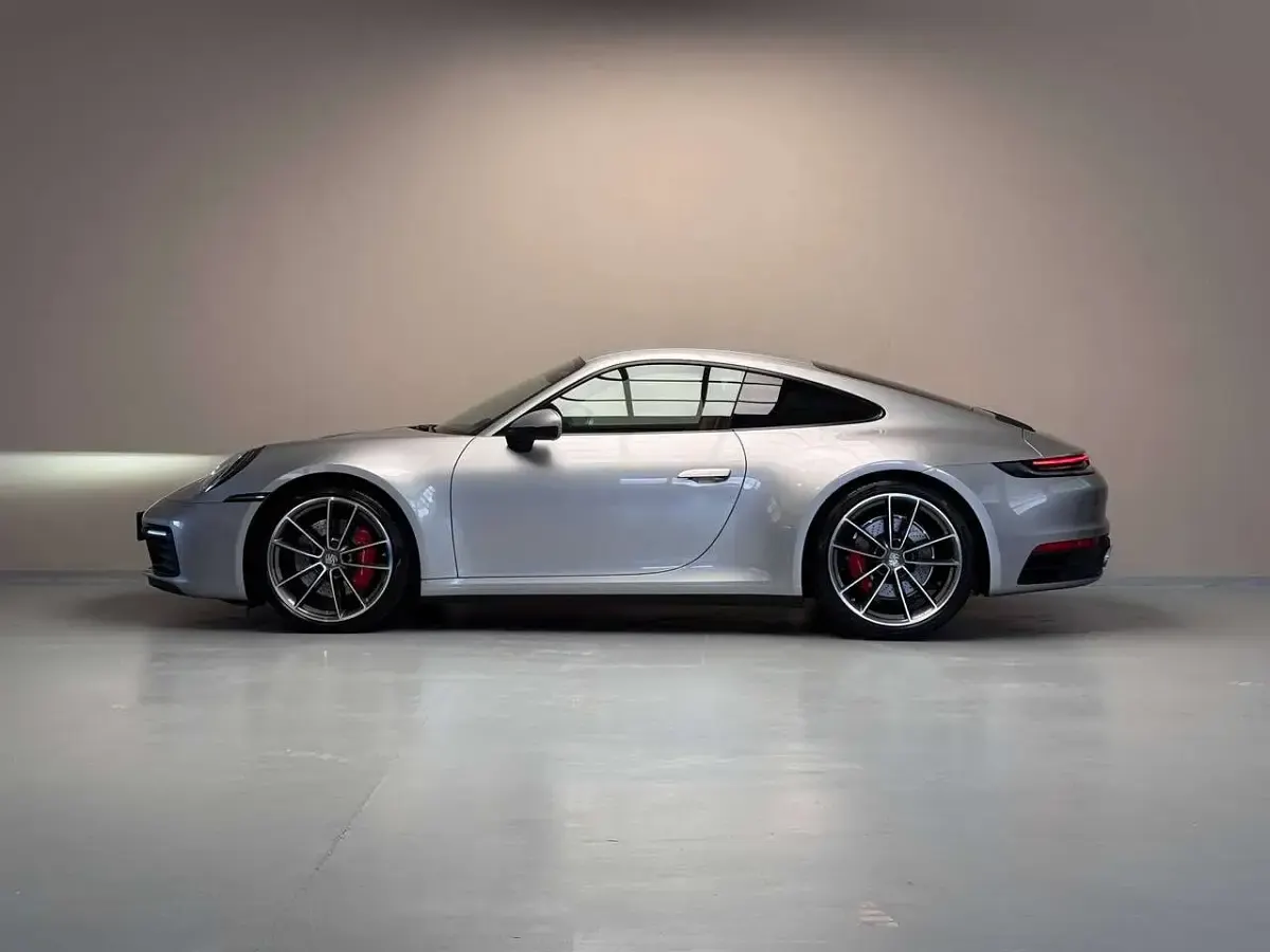 Usata Porsche 992 450 CV (330 kW) 2019 Gtsilver metallizzato Coupé