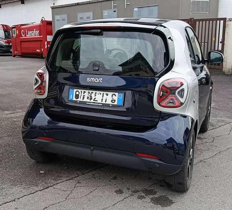 Blu/azzurro Usata 2022 Smart ForTwo Coupé Passion Cabrio | 14.500 € (Ottimo prezzo) - Immagine 1/4
