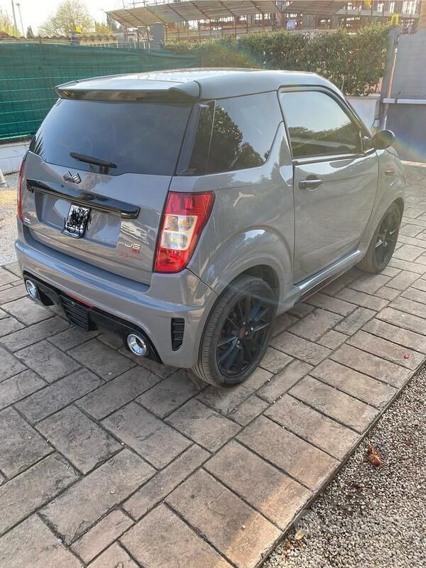 Grigio Usata 2021 Ligier JS50 Due volumi | 9500 € (Ottimo prezzo) - Immagine 1/4