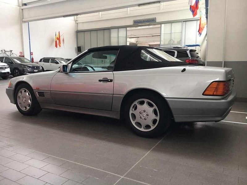 Usata Mercedes SL320 231 CV (169 kW) 1994 Argento Cabrio
