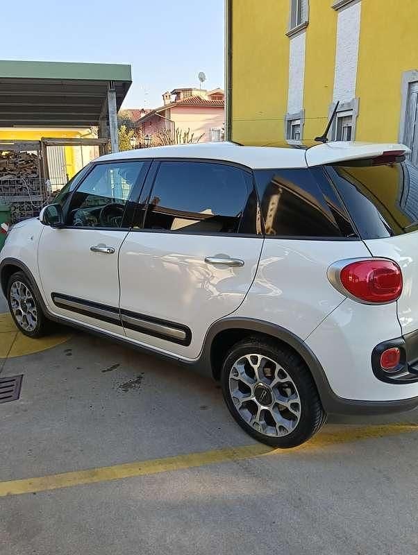 Usata Fiat 500L Trekking 95 CV (69 kW) 2016 Bianco Monovolume