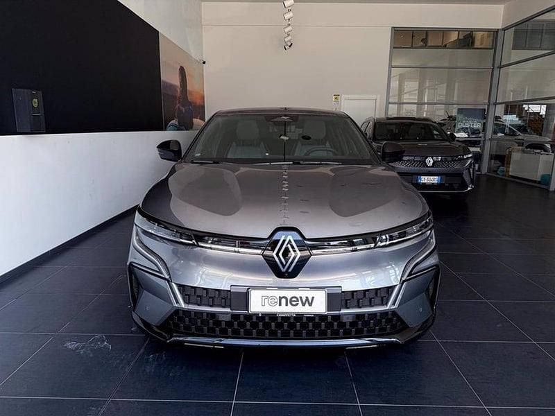 Usata Renault Megane E-Tech Techno 160 kW (218 CV) 2022 Grigio scisto e tetto nero Berlina