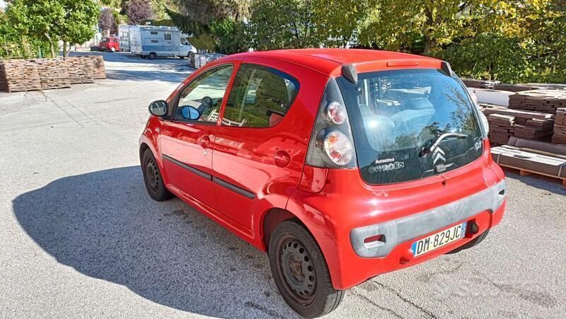 Rosso Usata 2007 Citroën C1 Due volumi | 3600 € (Buon prezzo) - Immagine 1/4
