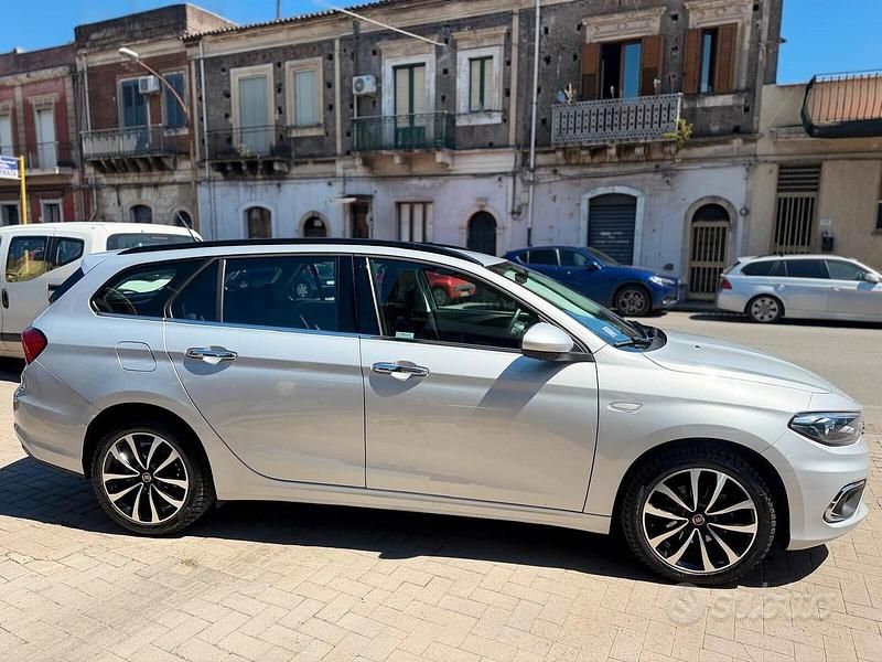 Usata Fiat Tipo Lounge 120 CV (88 kW) 2018 Grigio Station wagon