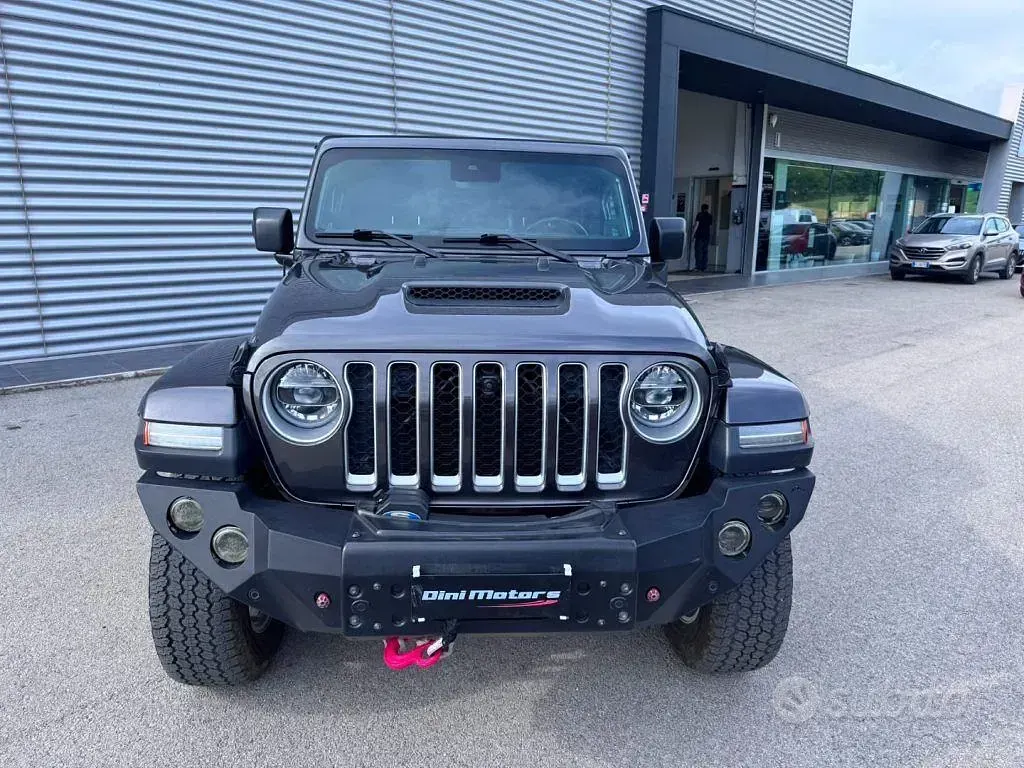 Usata Jeep Gladiator 264 CV (194 kW) 2021 Grigio Pick-up