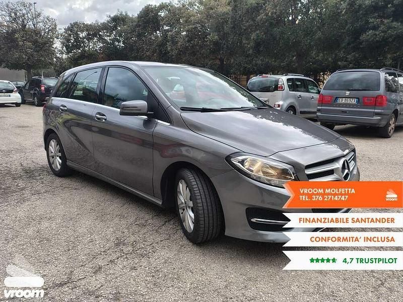 Usata Mercedes B180 Premium 109 CV (80 kW) 2017 Grigio Monovolume
