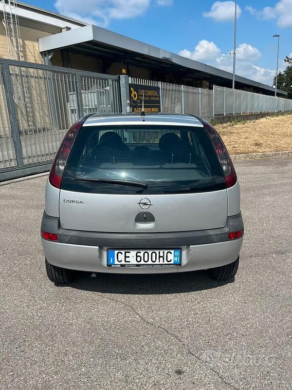 Usata Opel Corsa 2002 Grigio Utilitaria