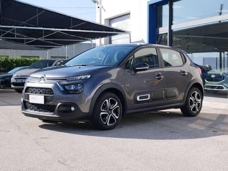 Grigio Usata 2022 Citroën C3 Feel Tre volumi | 13.500 € (Cara) - Immagine 1/4
