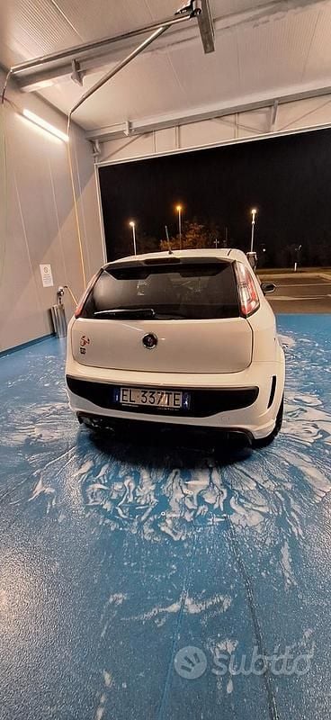 Usata Abarth Punto 210 CV (154 kW) 2012 Bianco Utilitaria