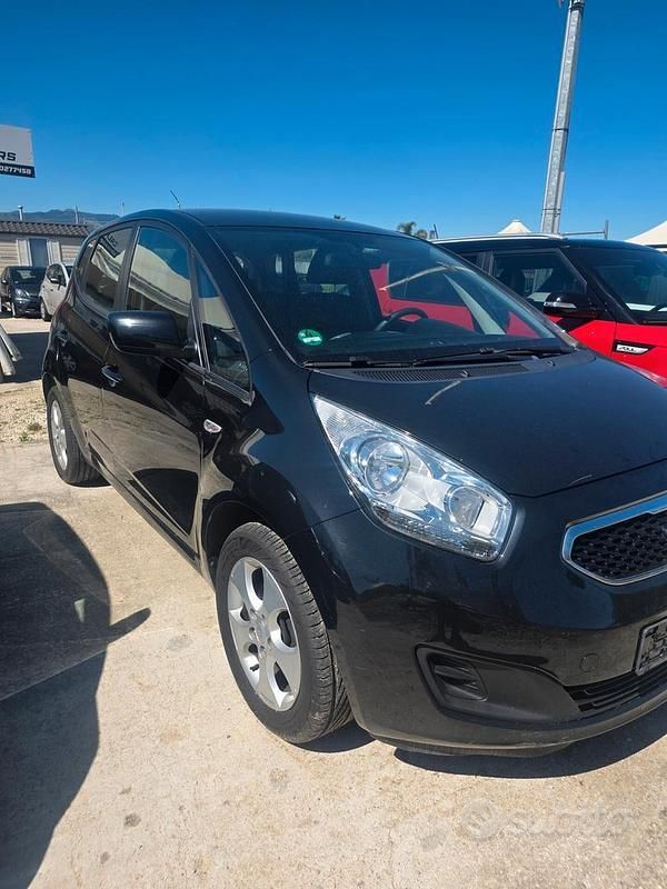 Usata Kia Venga 128 CV (94 kW) 2012 Nero Utilitaria