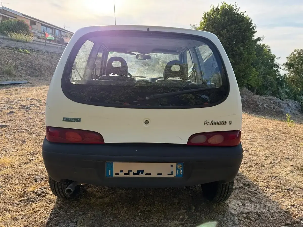 Usata Fiat 600 54 CV (39 kW) 2000 Bianco Berlina