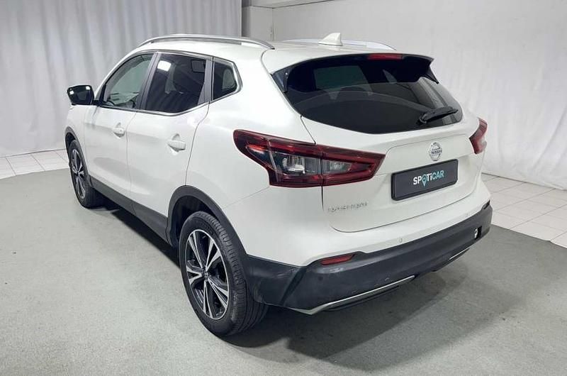 Usata Nissan Qashqai N-Connecta 140 CV (102 kW) 2019 Grigio SUV