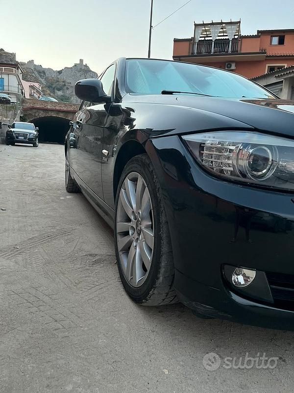 Usata BMW 320 184 CV (135 kW) 2011 Nero Station wagon
