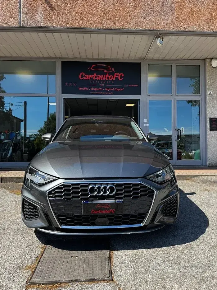 Usata Audi A3 S-Line 150 CV (110 kW) 2023 Grigio Berlina
