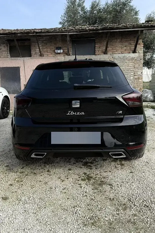 Usata Seat Ibiza FR 110 CV (80 kW) 2023 Nero Utilitaria