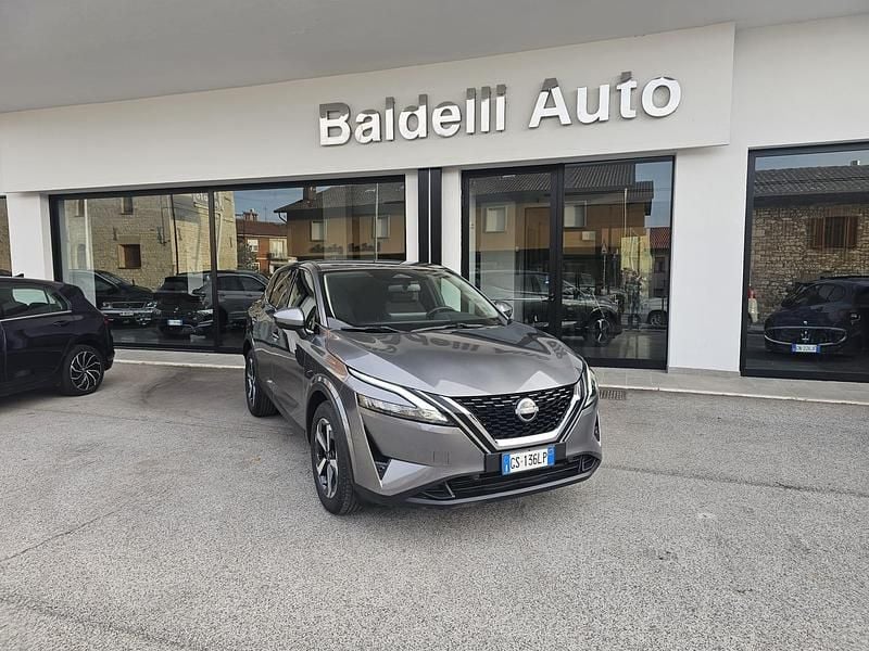 Usata Nissan Qashqai N-Connecta 158 CV (116 kW) 2021 Grigio scuro metallizzato SUV
