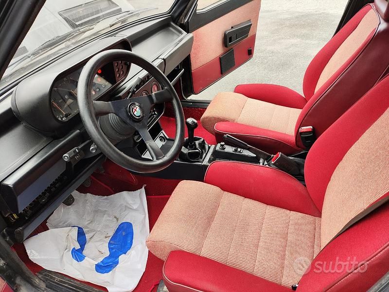 Grigio Usata 1987 Alfa Romeo Giulietta Due volumi | 32.500 € - Immagine 1/4