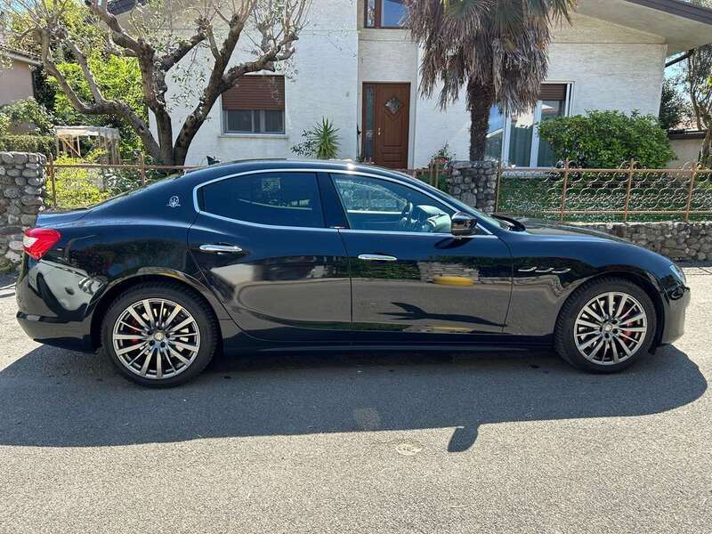 Usato 2019 Maserati Ghibli 3.0 Diesel 349 CV (43.000 €)