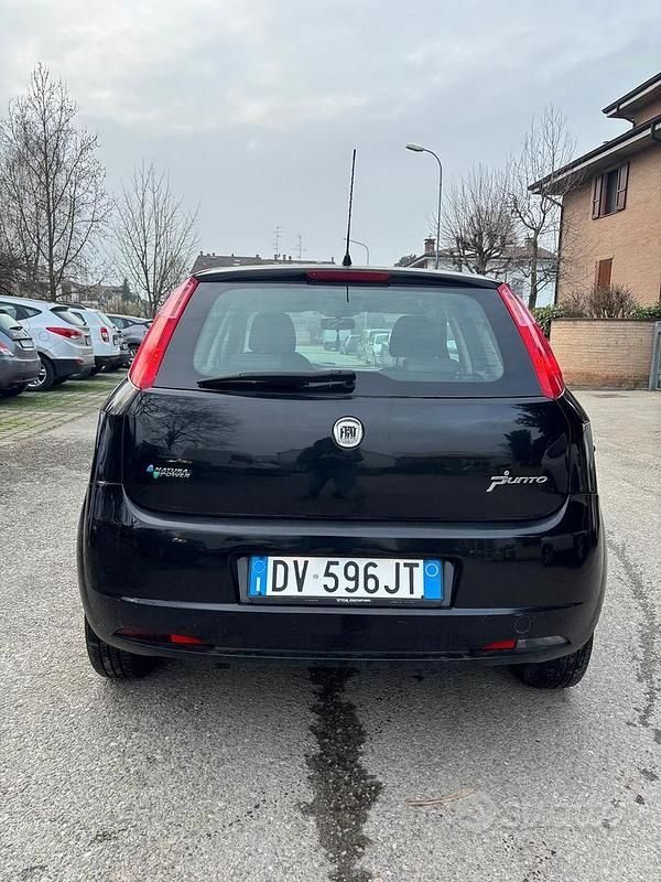 Usata Fiat Grande Punto 77 CV (56 kW) 2009 Nero Utilitaria