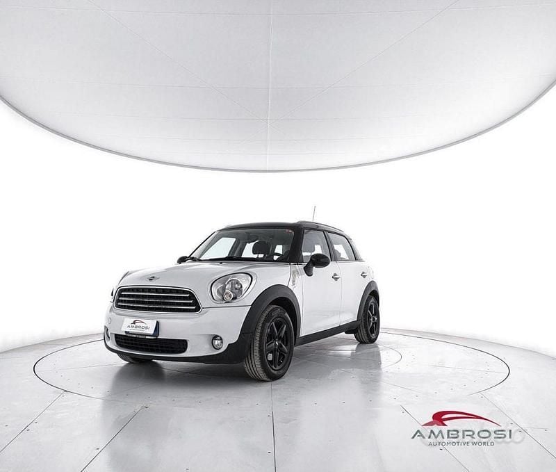 Bianco Usata 2012 Mini Cooper D Countryman SUV | 7900 € (Buon prezzo) - Immagine 1/4