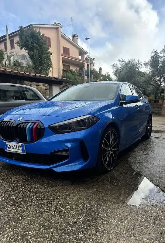 Usata BMW 118 M Sport 150 CV (110 kW) 2022 Blu Utilitaria