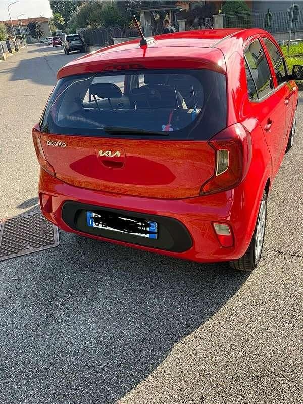 Usata Kia Picanto MY23 101 CV (74 kW) 2022 Rosso Utilitaria