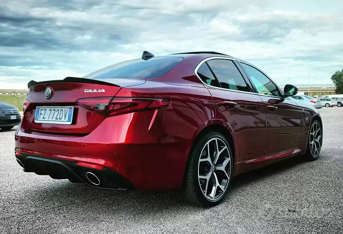Usata Alfa Romeo Giulia Ti 190 CV (139 kW) 2019 Rosso Berlina