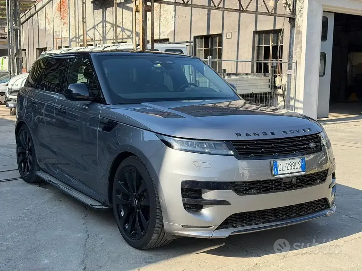 Usata Land Rover Range Rover Sport HSE Dynamic 249 CV (183 kW) 2023 Grigio SUV