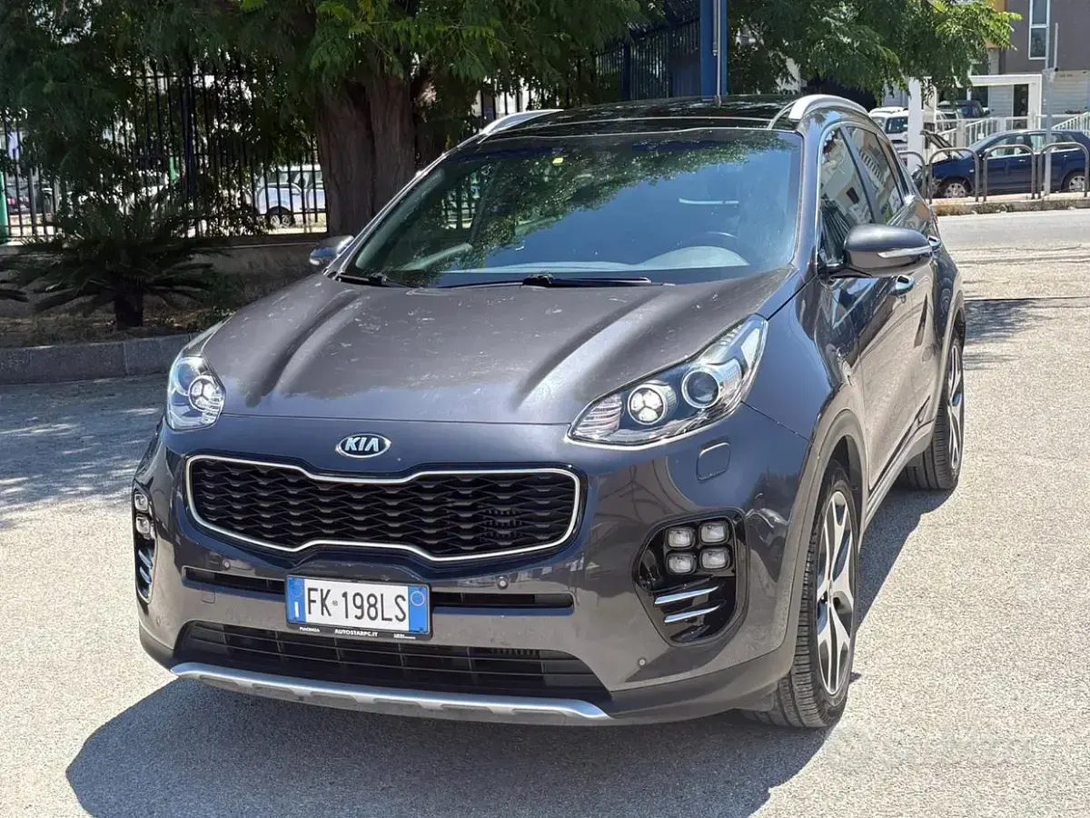 Usata Kia Sportage GT-Line 141 CV (103 kW) 2017 Grigio SUV