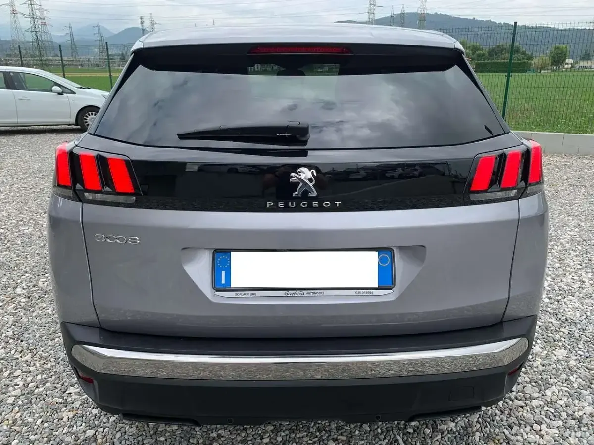 Usata Peugeot 3008 Allure 131 CV (96 kW) 2024 Other SUV