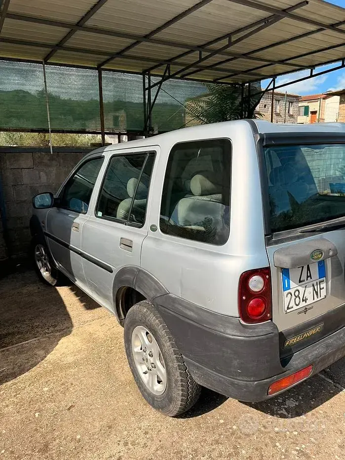 Usata Land Rover Freelander 97 CV (71 kW) 1998 Grigio SUV