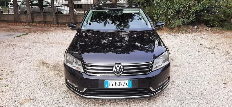 Nero Usata 2014 VW Passat Station wagon | 6500 € (Buon prezzo) - Immagine 1/4